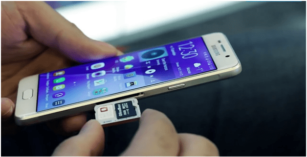 Which Samsung Galaxy cellphones support Hybrid SIM Slots?